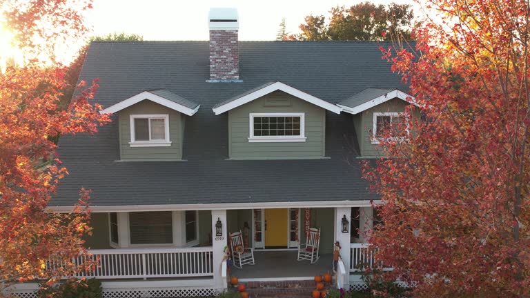 Best Emergency Roof Repair Services  in Simonton Lake, IN
